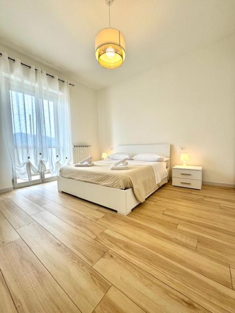Casa di Elisa Apartment Savona Bagian luar foto